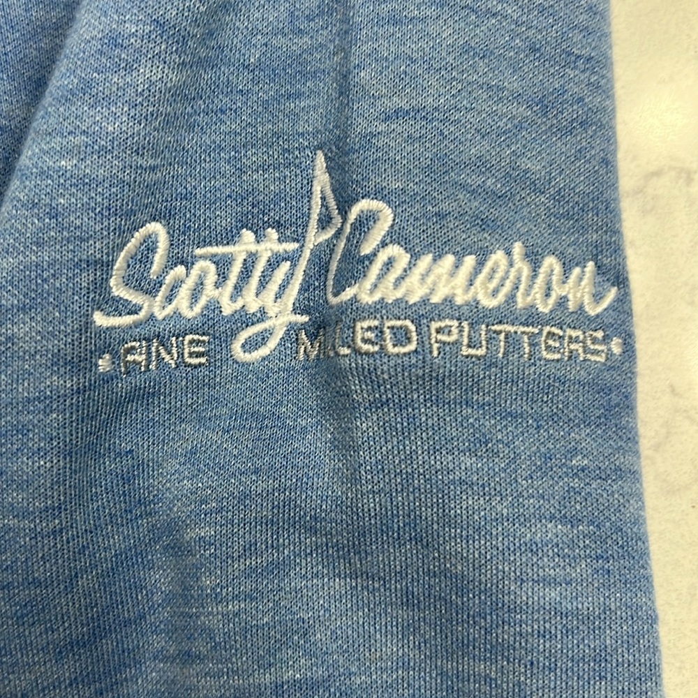 Women’s Scotty Cameron half zip hoodie. - Picture 3 of 4